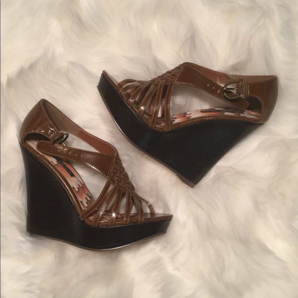 Michael Antonio Galian strappy tan wedges